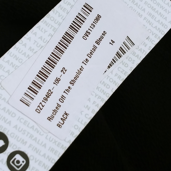 NWT Black Ruffle Crop Top US Size 10 - Picture 3 of 5